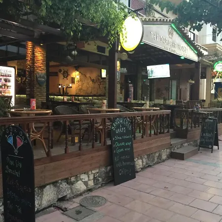 Inn The Draught House Pub-inn Malia